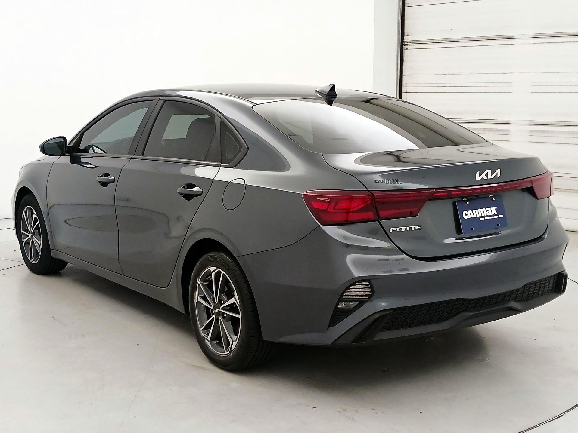 Thumbnail: 2022 Kia Forte - 7