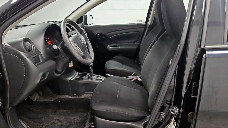 2015 Nissan Versa S Plus 11