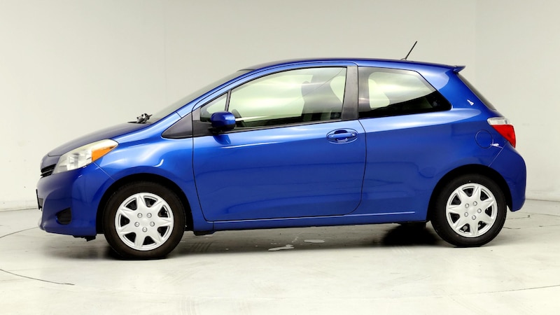 2013 Toyota Yaris L 3