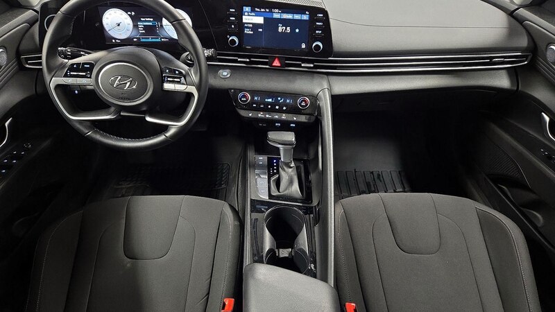 2022 Hyundai Elantra SEL 9