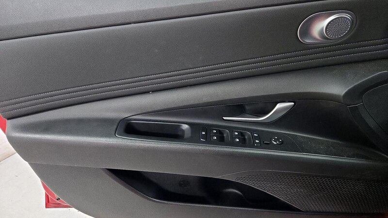 2022 Hyundai Elantra SEL 12