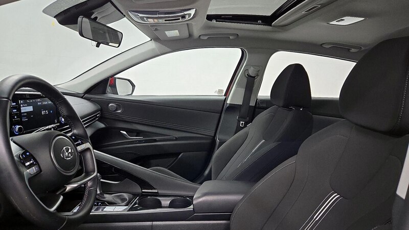 2022 Hyundai Elantra SEL 19