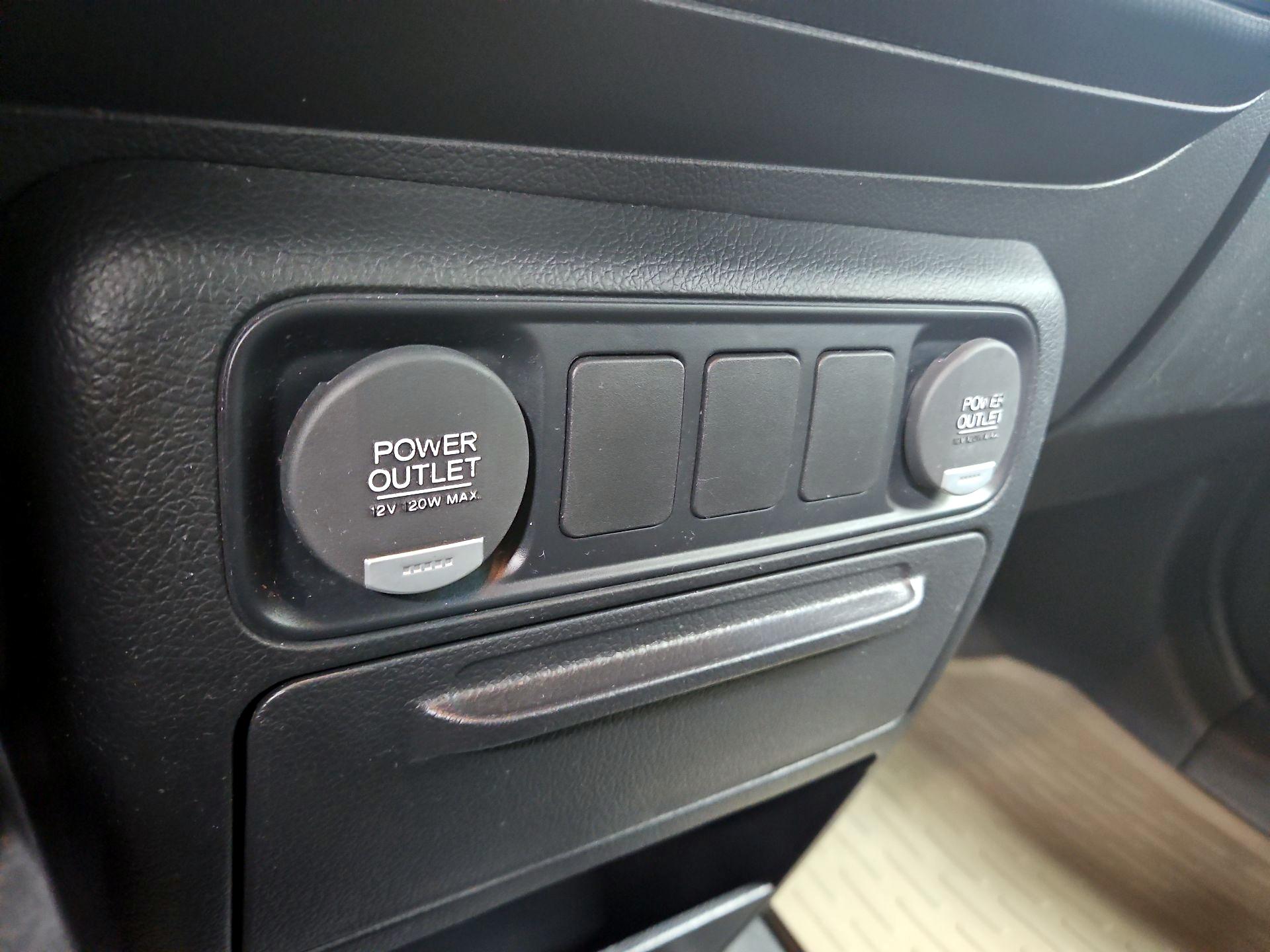 Thumbnail: 2014 Honda Ridgeline - 17