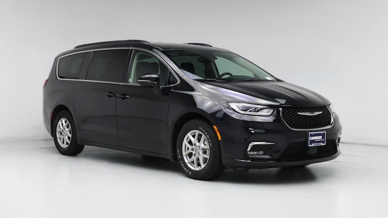 2022 Chrysler Pacifica Touring L Hero Image