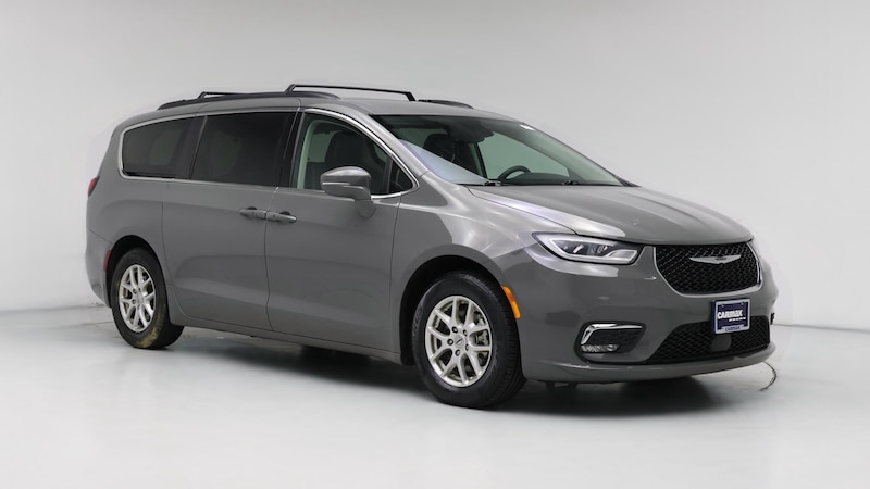 2022 Chrysler Pacifica Touring L Hero Image