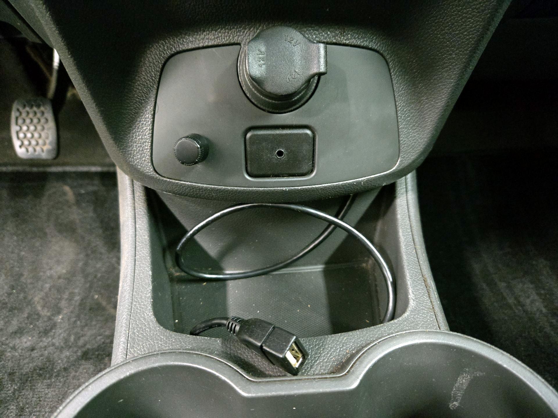 Thumbnail: 2014 Chevrolet Spark - 17