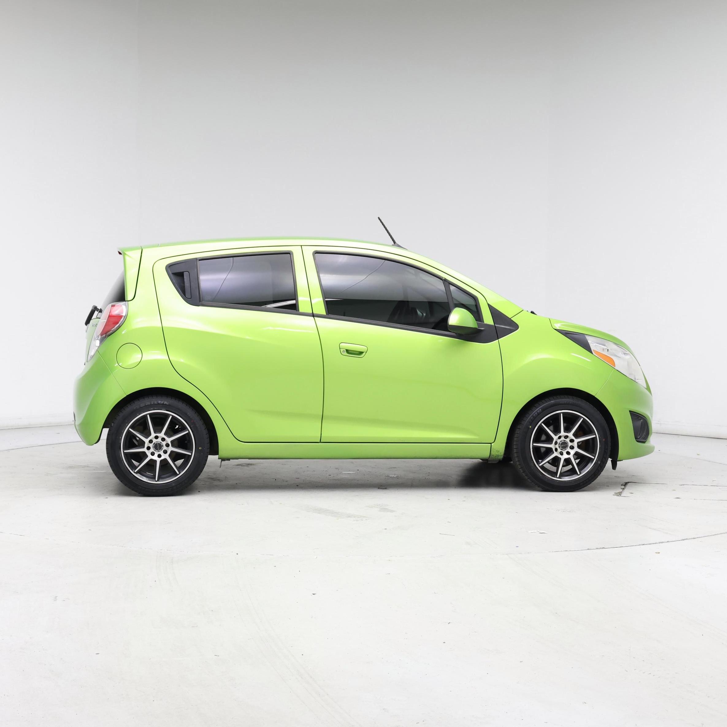 Thumbnail: 2014 Chevrolet Spark - 7