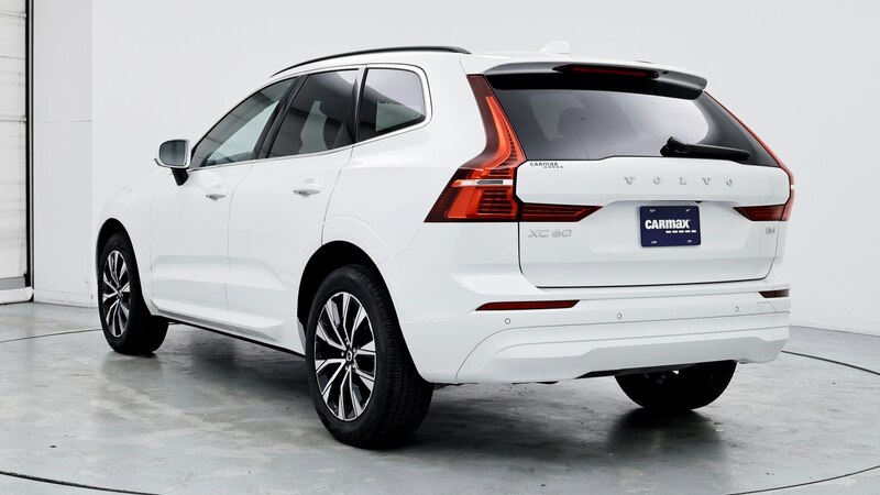 2023 Volvo XC60 B5 Core 2