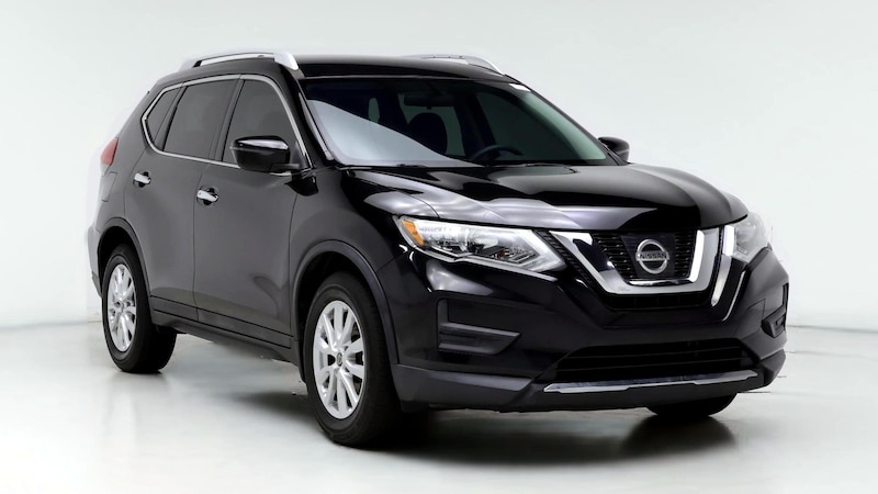 2017 Nissan Rogue SV Hero Image