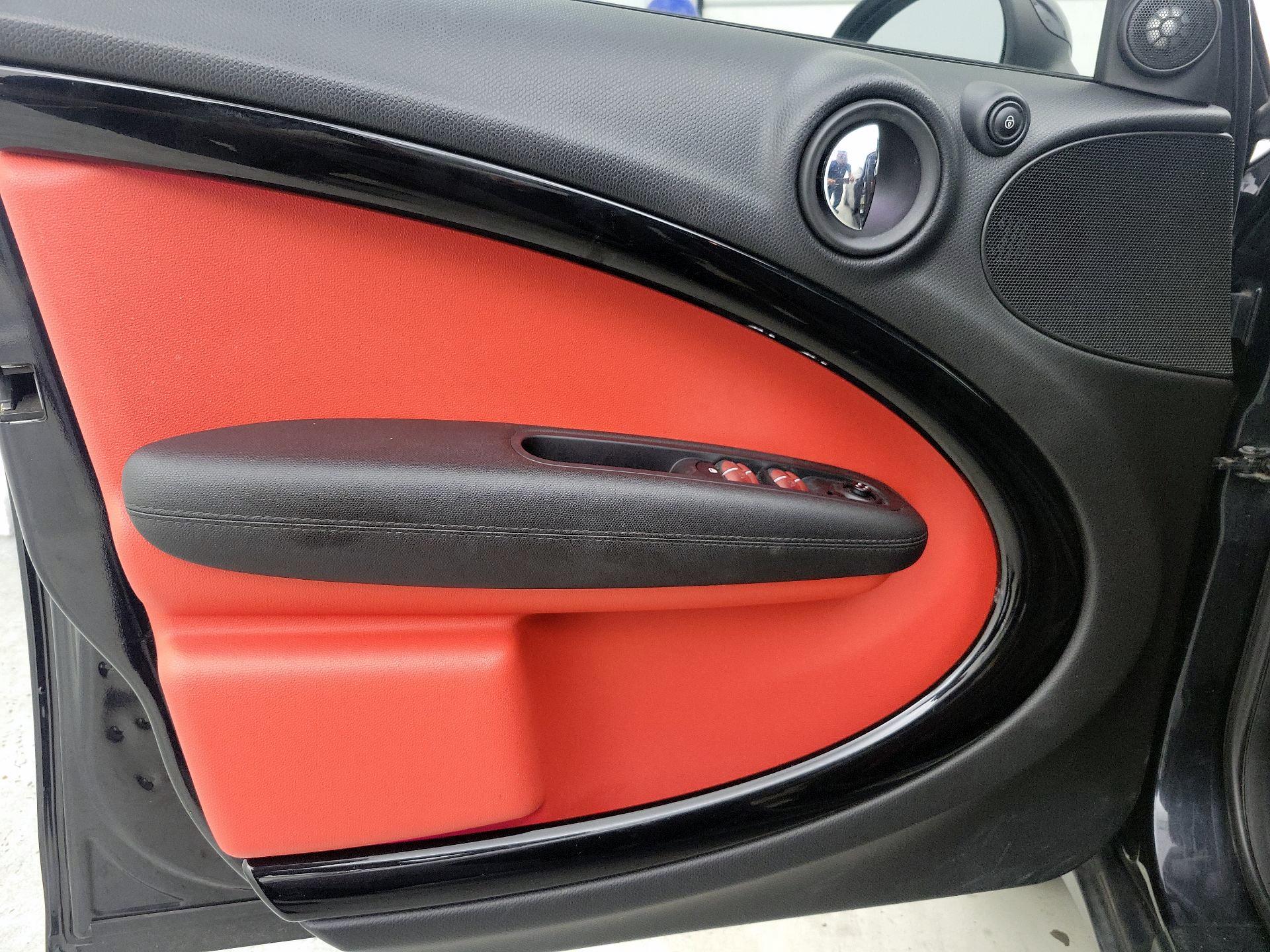 Thumbnail: 2016 MINI Cooper Countryman - 12