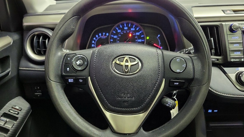 2015 Toyota RAV4 XLE 10