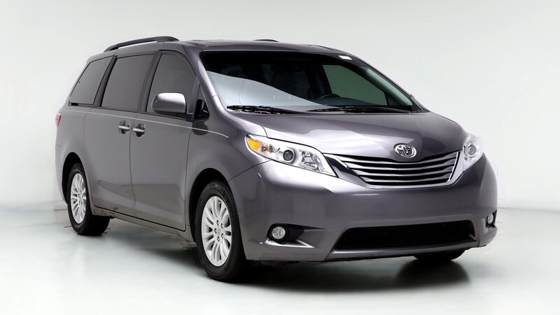 2017 Toyota Sienna XLE Hero Image