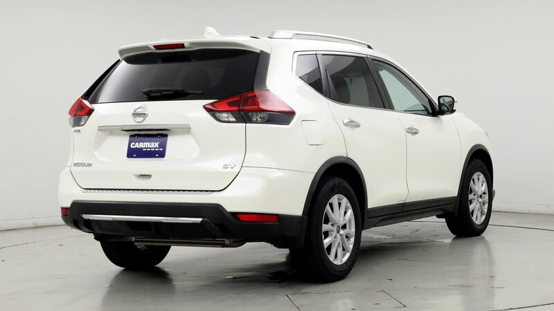 2018 Nissan Rogue SV 8