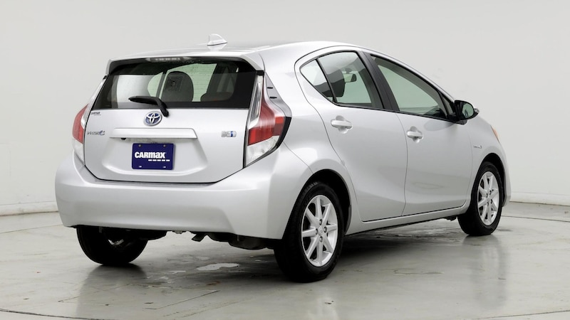 2015 Toyota Prius c Four 8