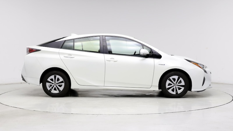 2017 Toyota Prius Four 7