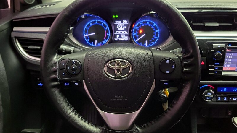 2015 Toyota Corolla S 10