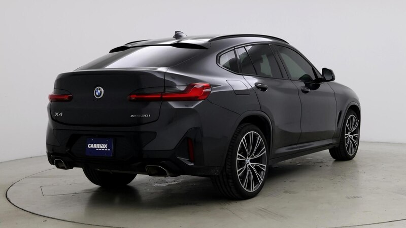 2022 BMW X4 xDrive30i 8