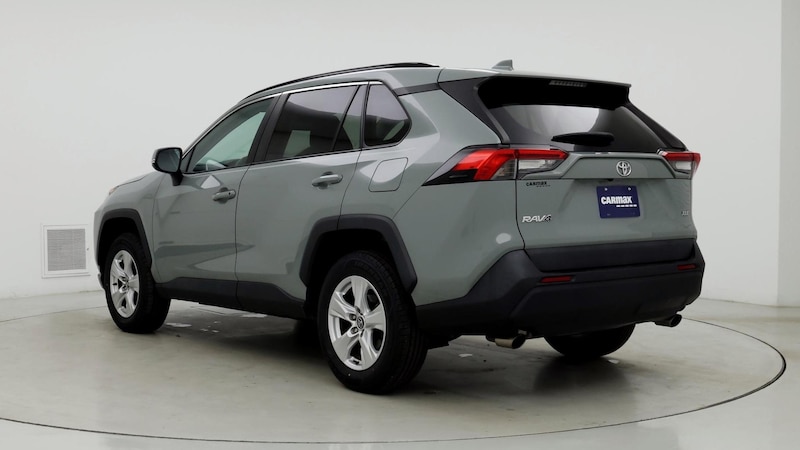 2021 Toyota RAV4 XLE 2