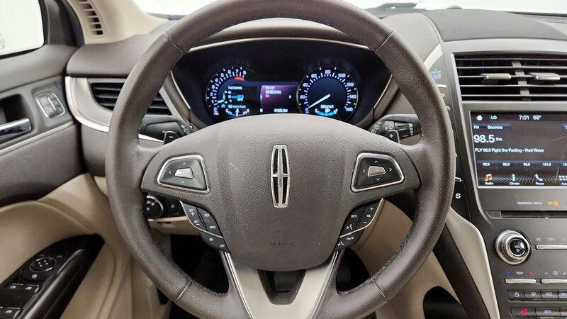 2019 Lincoln MKC  10