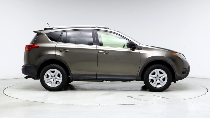 2013 Toyota RAV4 LE 7