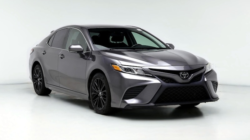 2019 Toyota Camry SE Hero Image