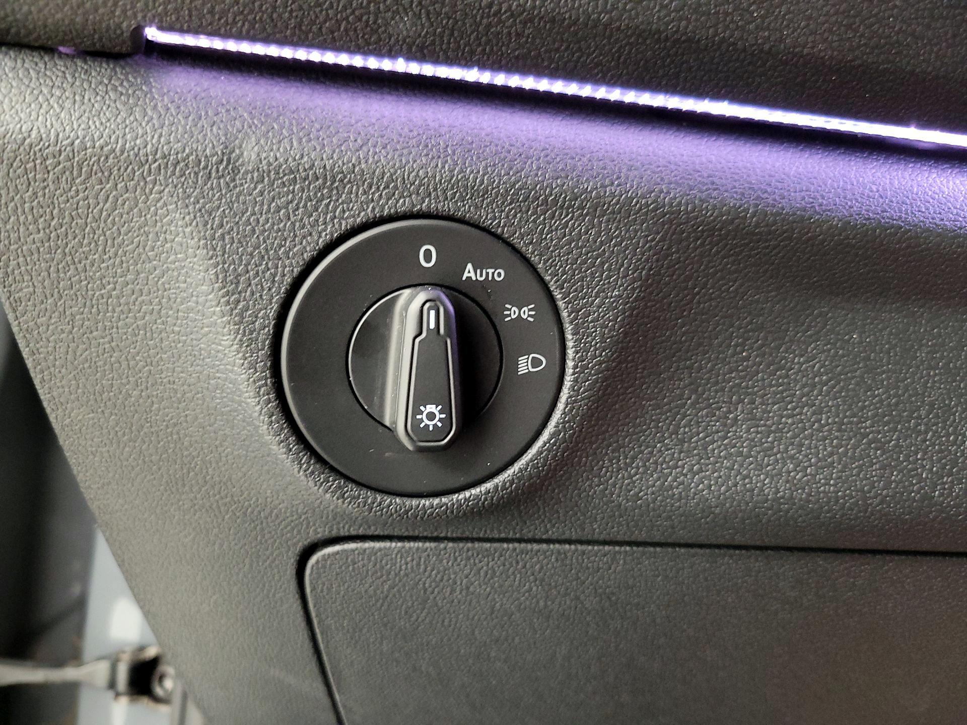 Thumbnail: 2019 Volkswagen Jetta - 13