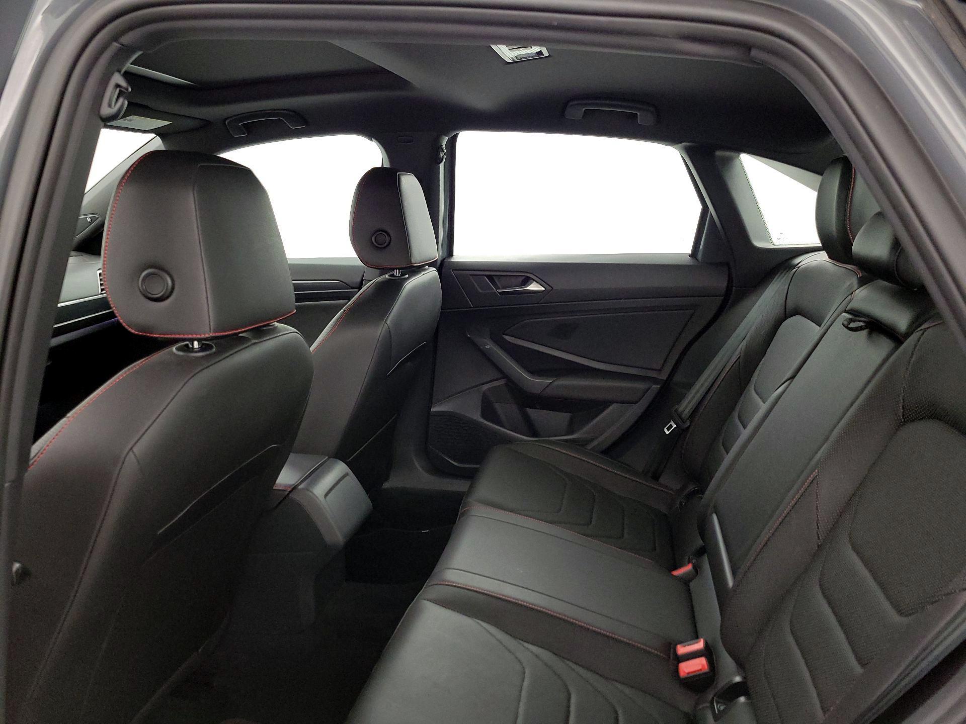 Thumbnail: 2019 Volkswagen Jetta - 20