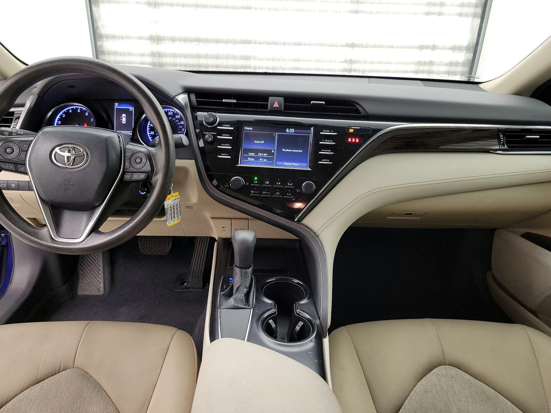 Thumbnail: 2018 Toyota Camry - 9