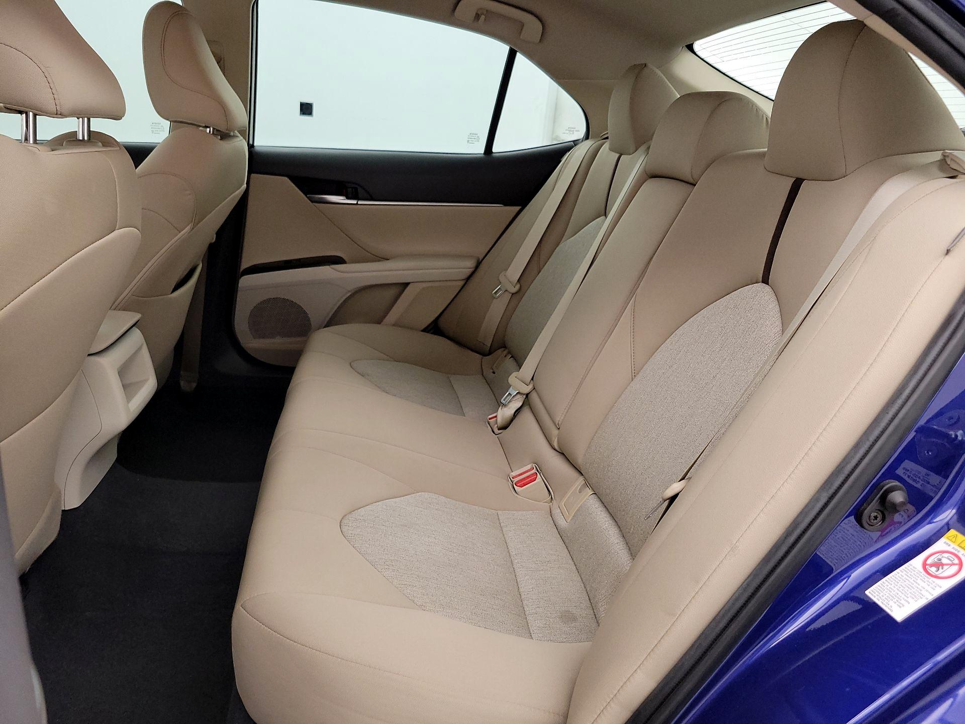 Thumbnail: 2018 Toyota Camry - 19