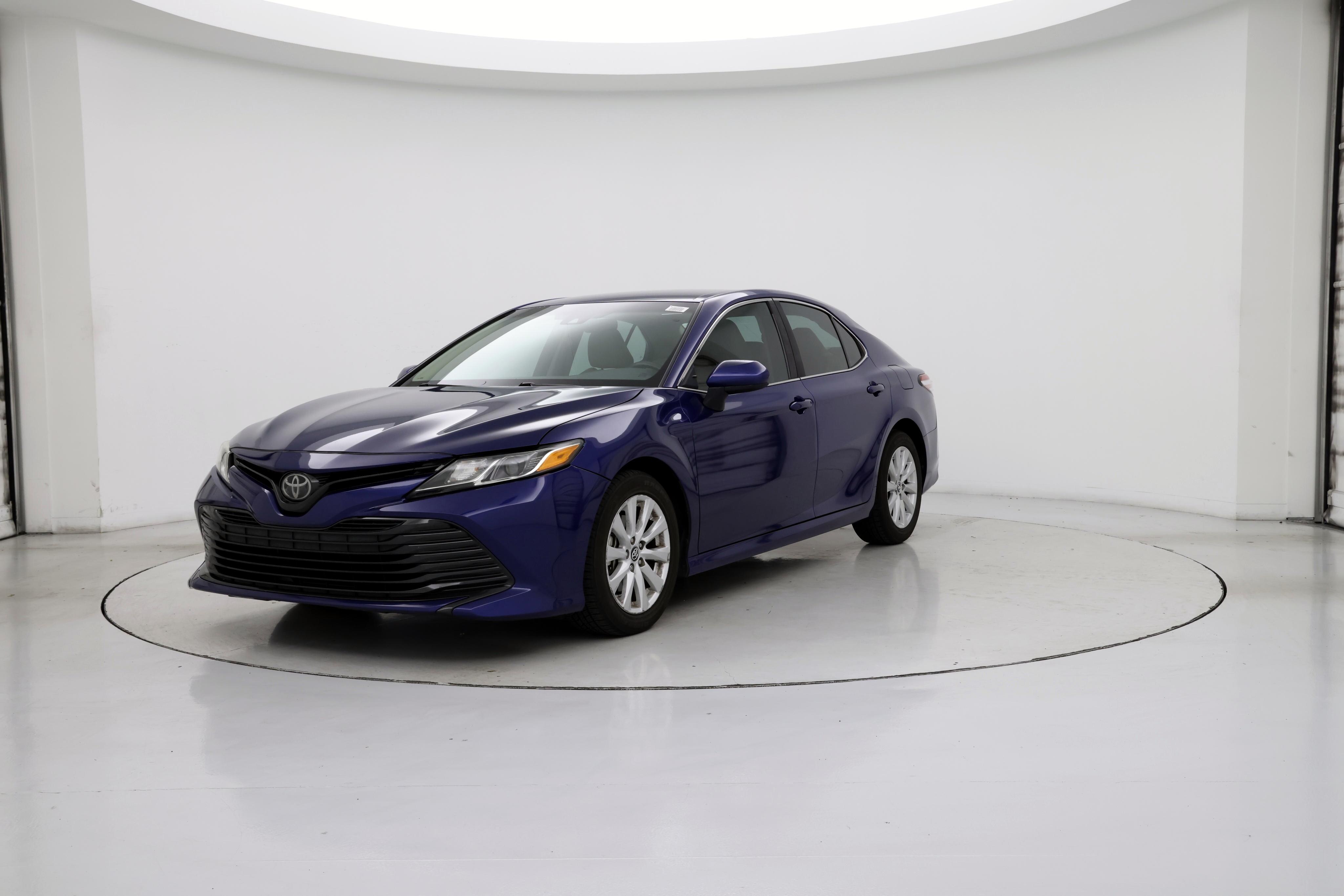 Thumbnail: 2018 Toyota Camry - 4