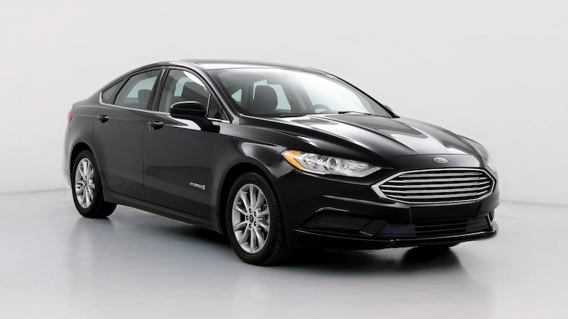 2017 Ford Fusion SE Hero Image