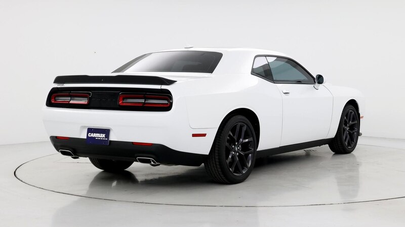 2022 Dodge Challenger SXT 8