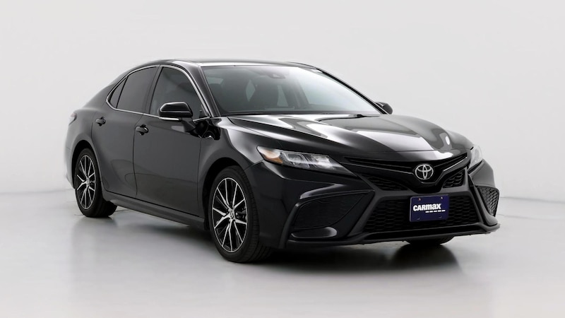 2024 Toyota Camry SE Hero Image