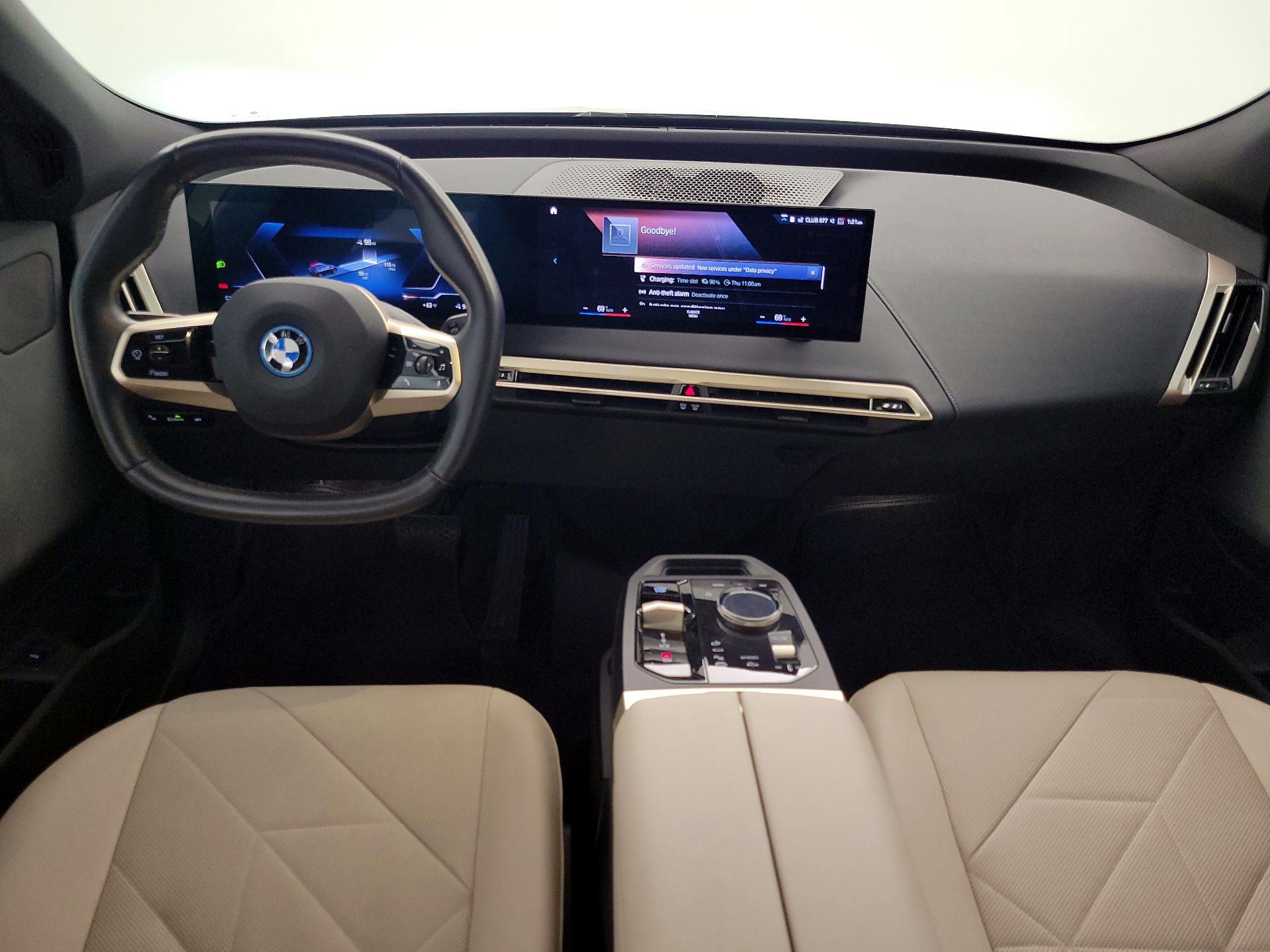 Thumbnail: 2022 BMW iX - 9