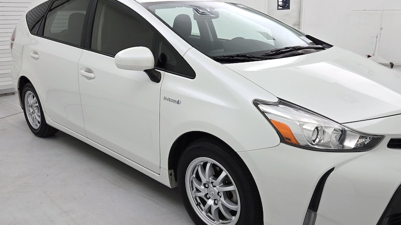 2016 Toyota Prius v Three Hero Image