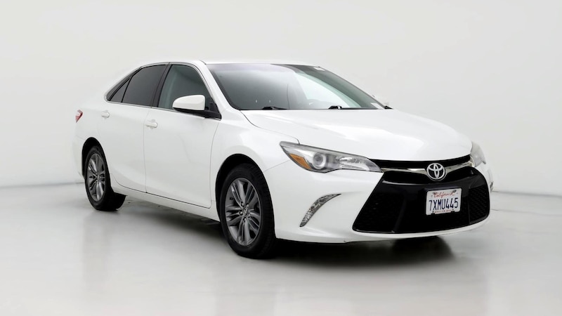 2017 Toyota Camry SE Hero Image