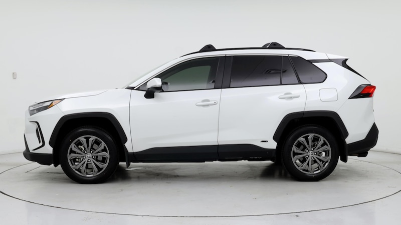 2024 Toyota RAV4 XLE Premium 3