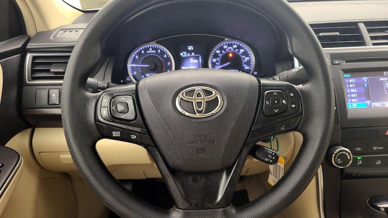 2017 Toyota Camry LE 10