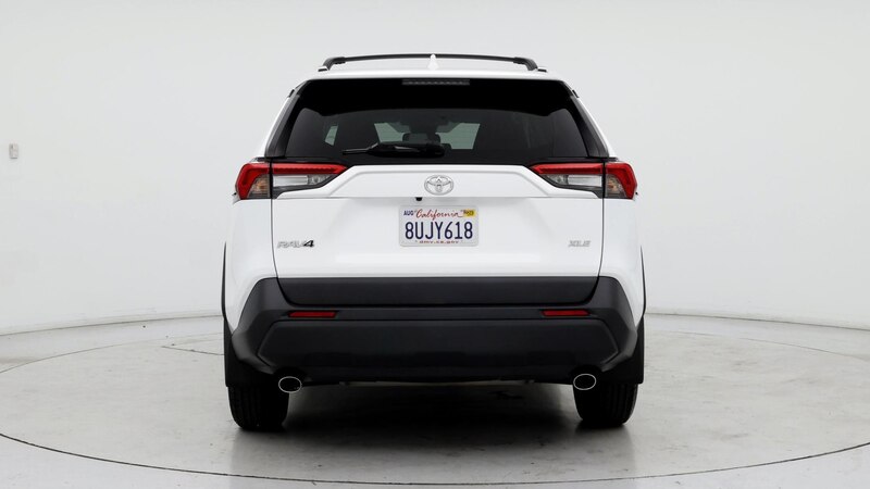 2020 Toyota RAV4 XLE 6