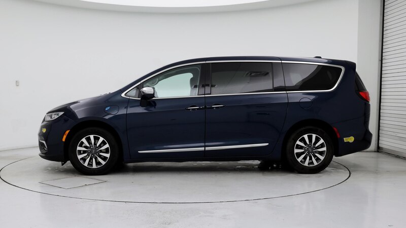 2022 Chrysler Pacifica Hybrid Limited 3