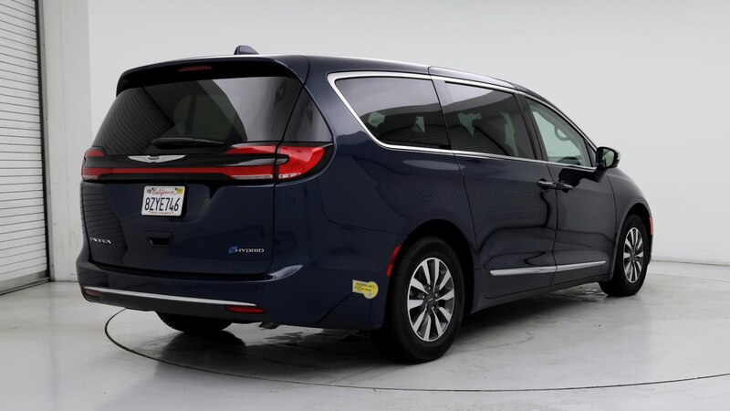 2022 Chrysler Pacifica Hybrid Limited 8