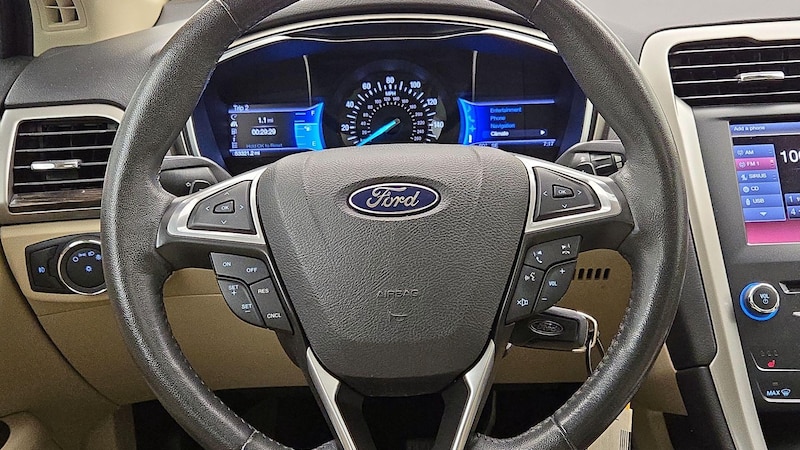 2013 Ford Fusion SE 10