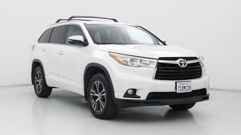 2016 Toyota Highlander XLE Hero Image