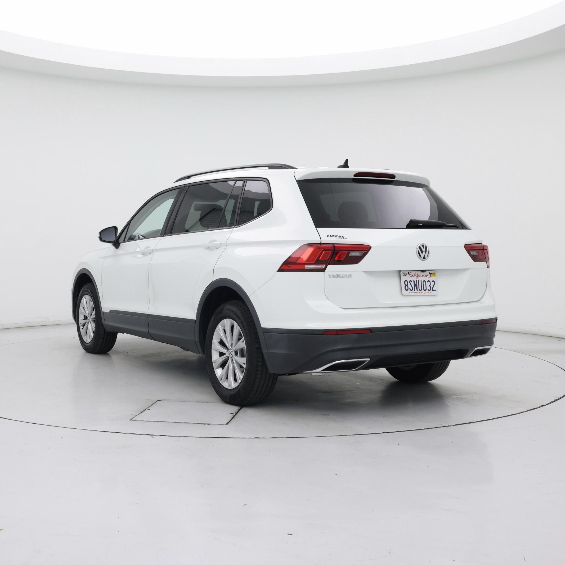 Thumbnail: 2020 Volkswagen Tiguan - 2