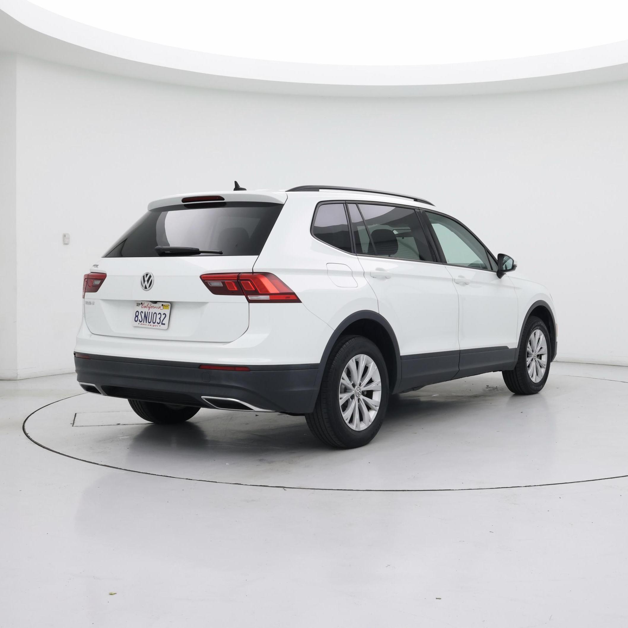 Thumbnail: 2020 Volkswagen Tiguan - 8