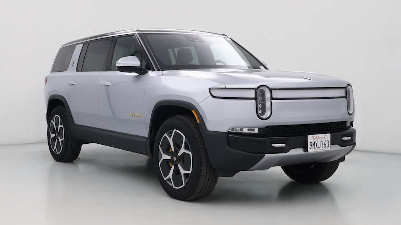 2024 Rivian R1S Adventure Hero Image