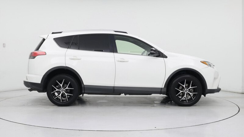 2016 Toyota RAV4 SE 7
