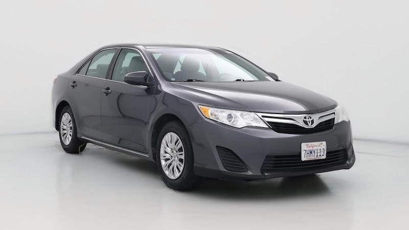 2014 Toyota Camry LE Hero Image
