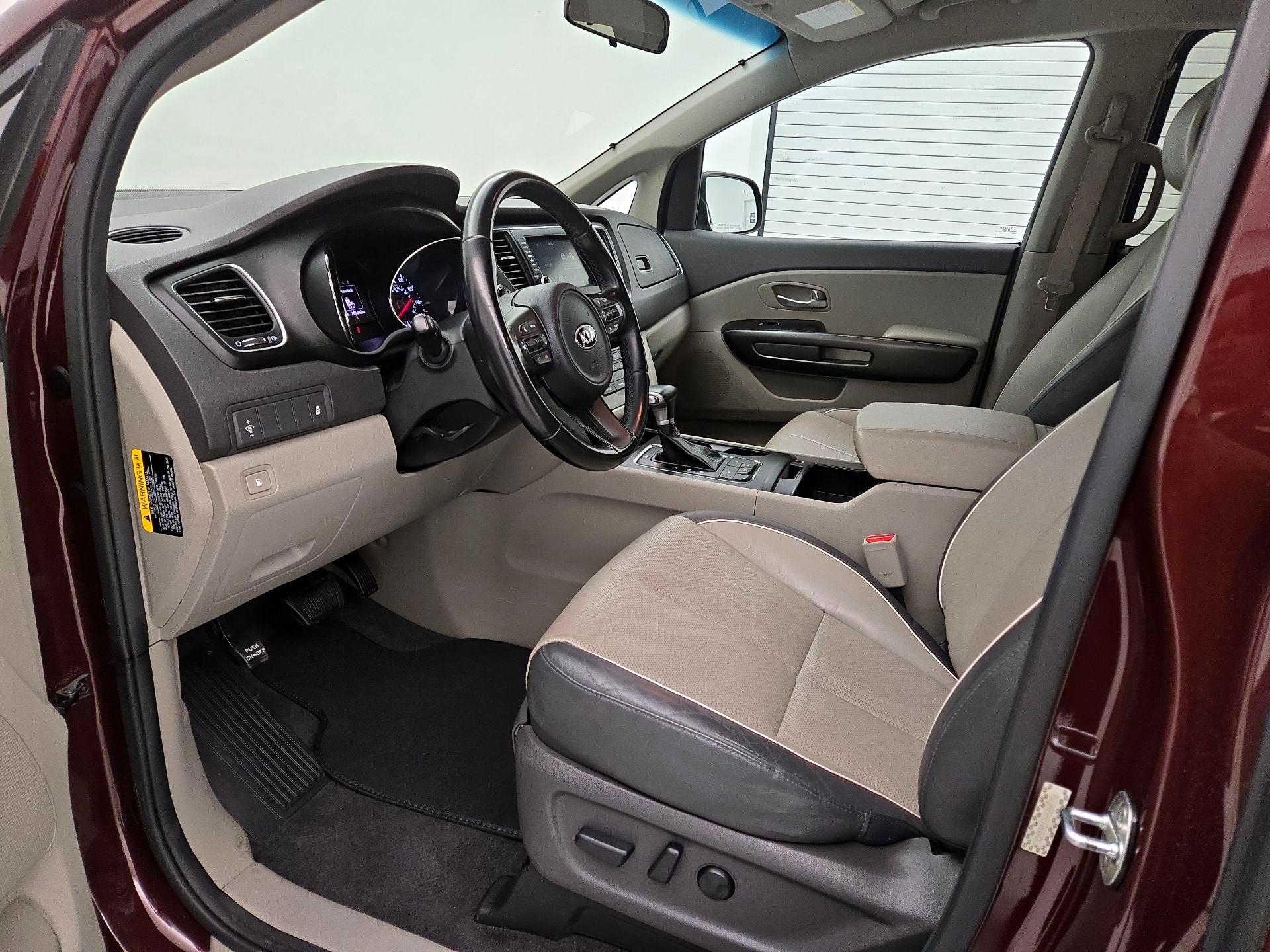 Thumbnail: 2017 Kia Sedona - 11
