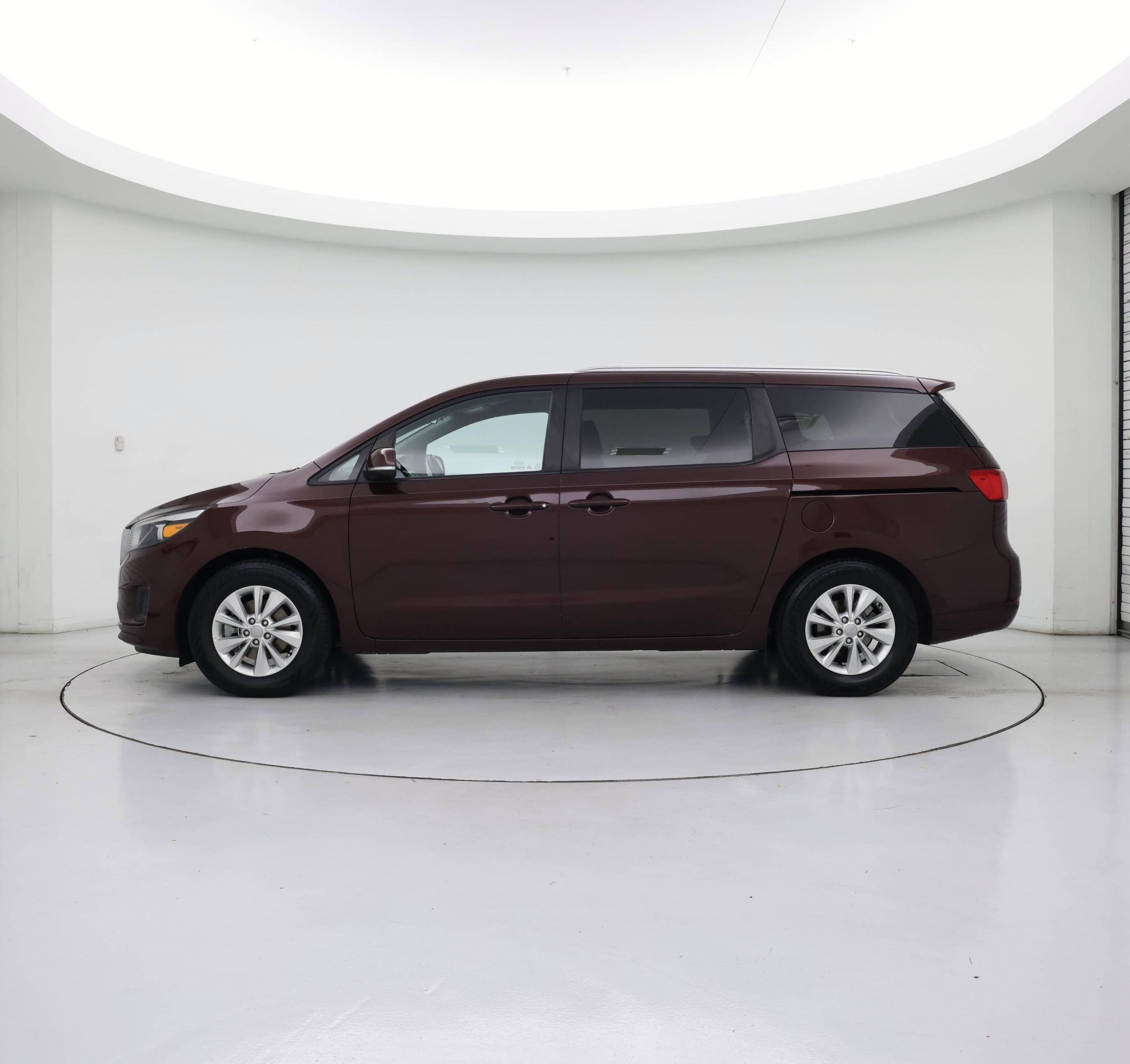 Thumbnail: 2017 Kia Sedona - 3